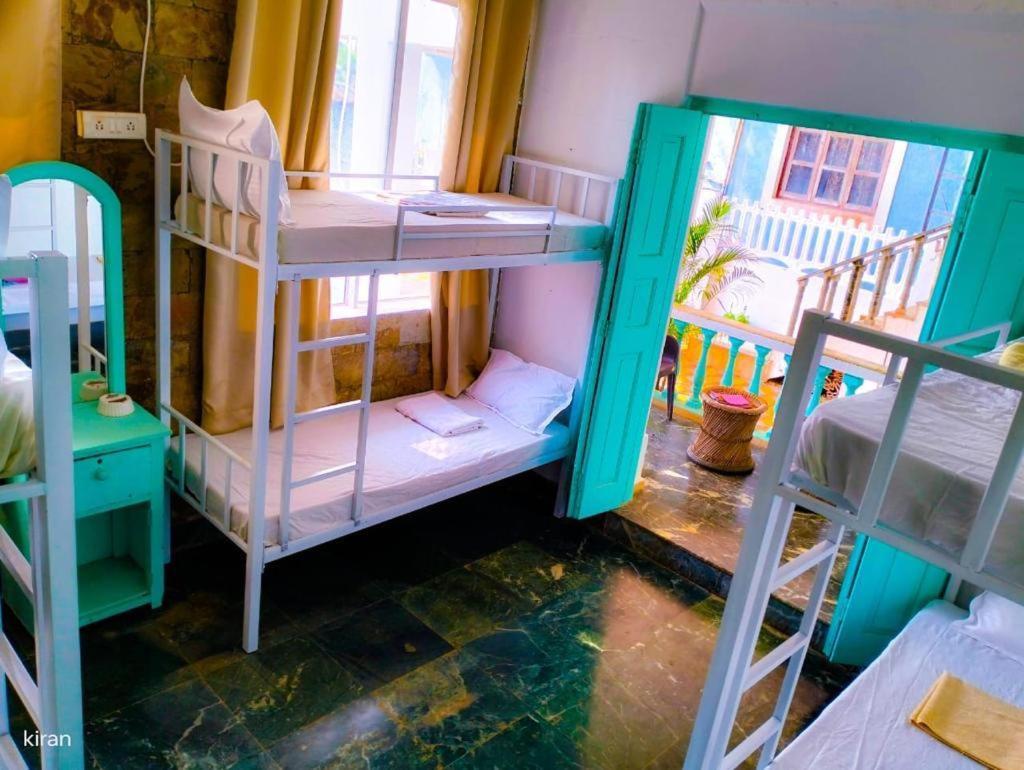 Turquoiise House Otel Morjim Dış mekan fotoğraf